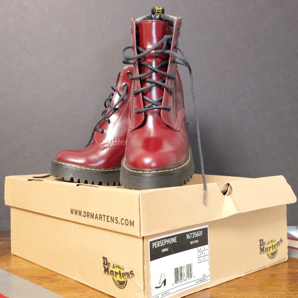 NEW* Dr. Marten Persephone boots in cherry Size 6